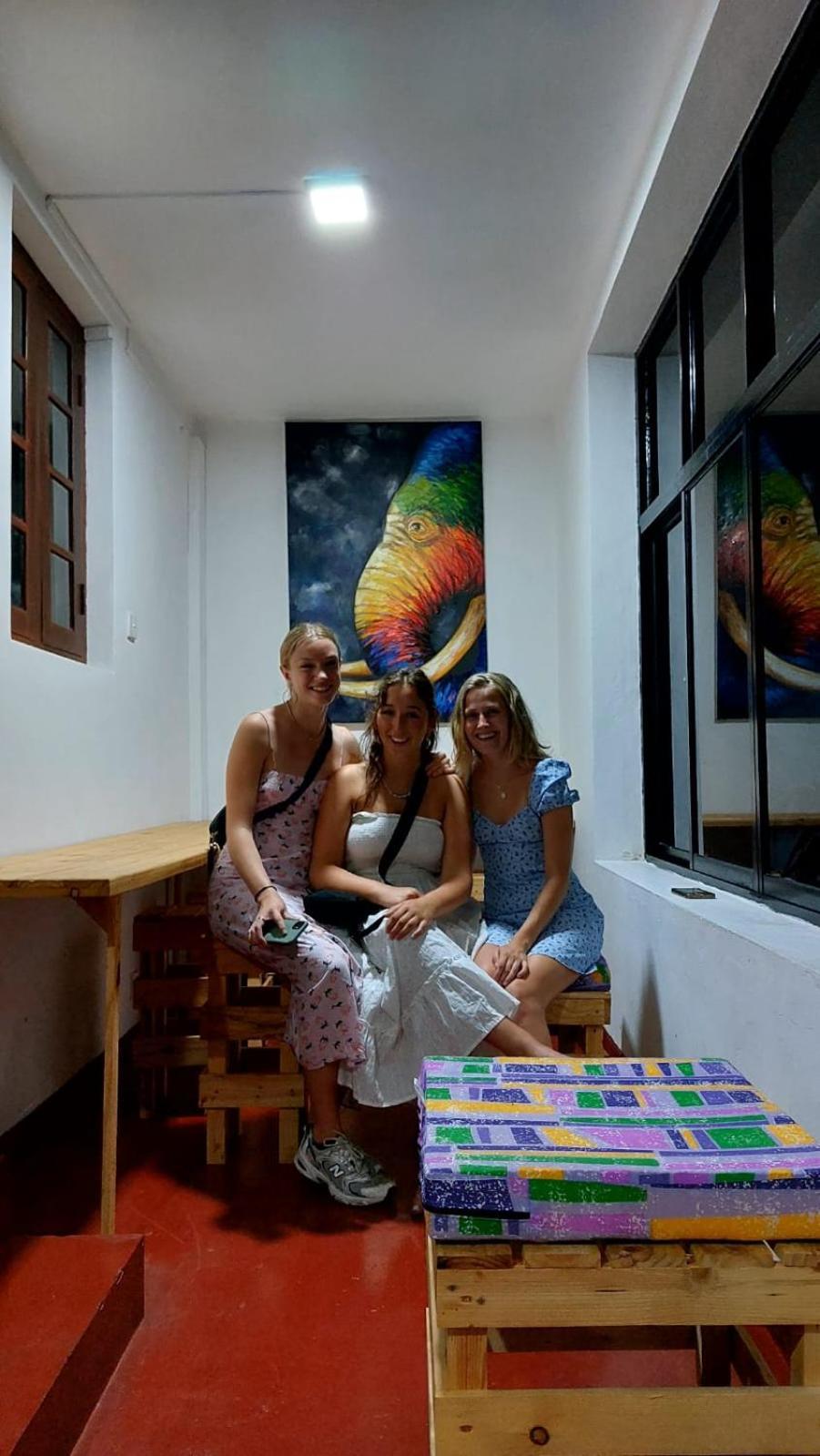 Ceylon Stayz Colombo Eksteriør bilde